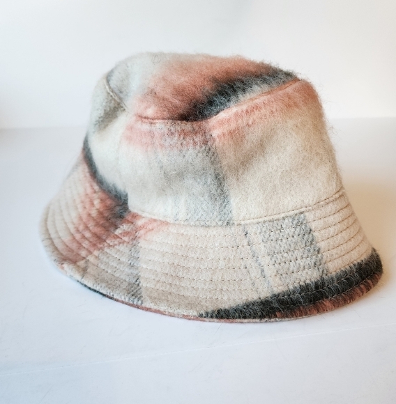 Urban Outfitters Beushed Weave Bucket Hat - Picture 2 of 5